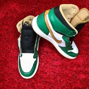 Nike Air Jordan 1 Retro High OG Celtics 555088-315